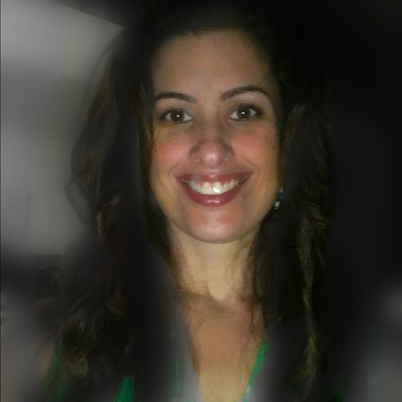 Meet your Posher, Jennifer - Picture 5 of 5